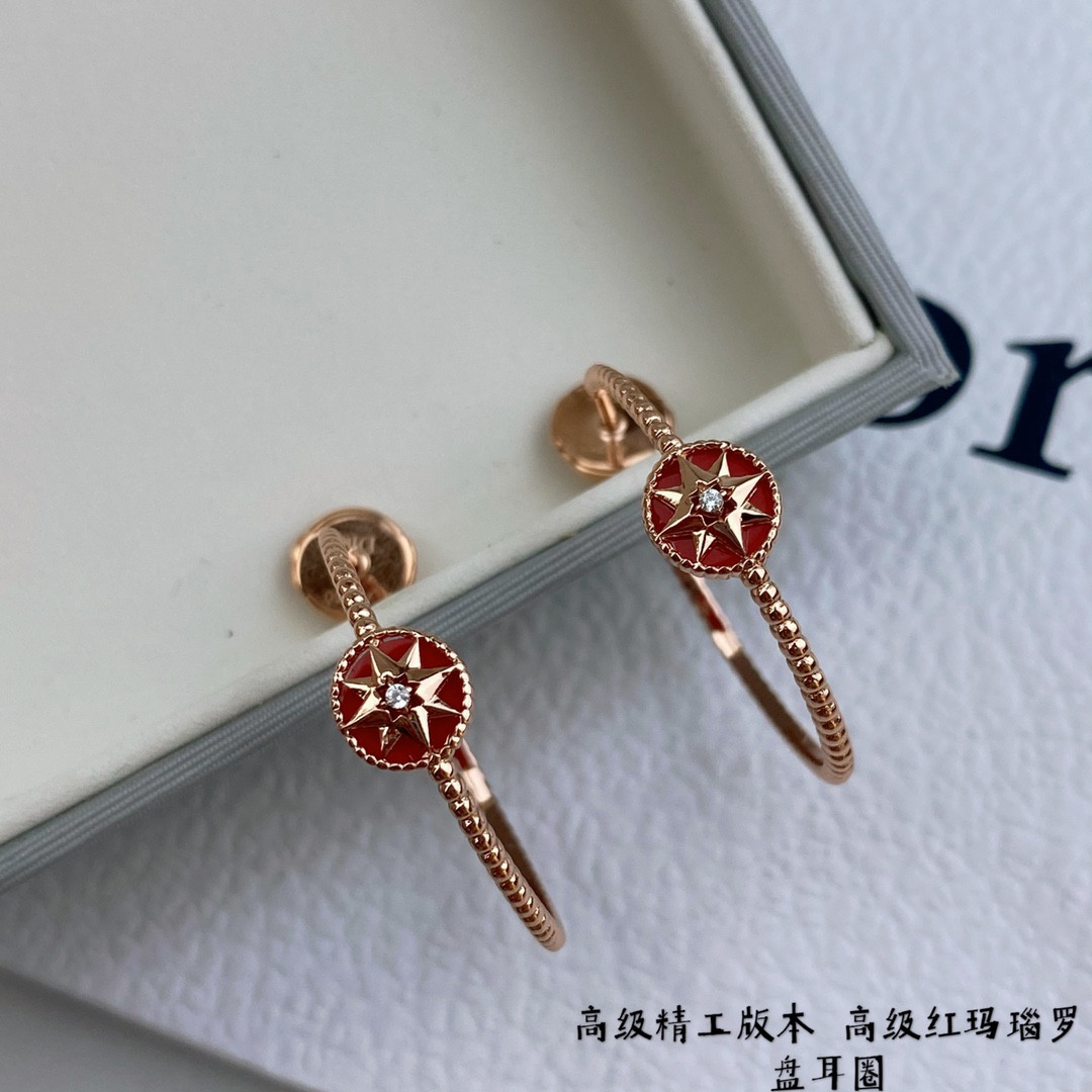 D*or eight-pointed star earrings
