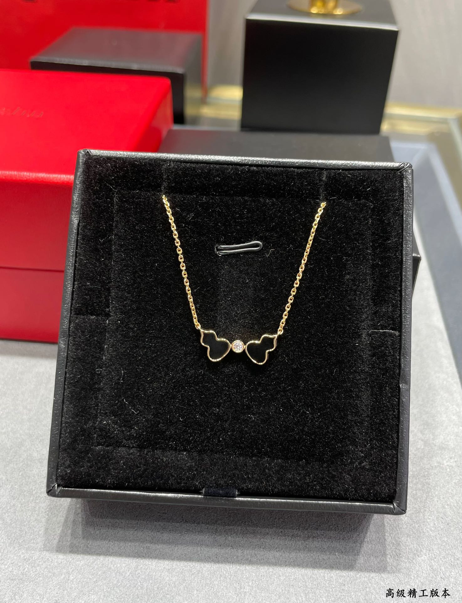 Qeelin Wulu Double Gourd Necklace