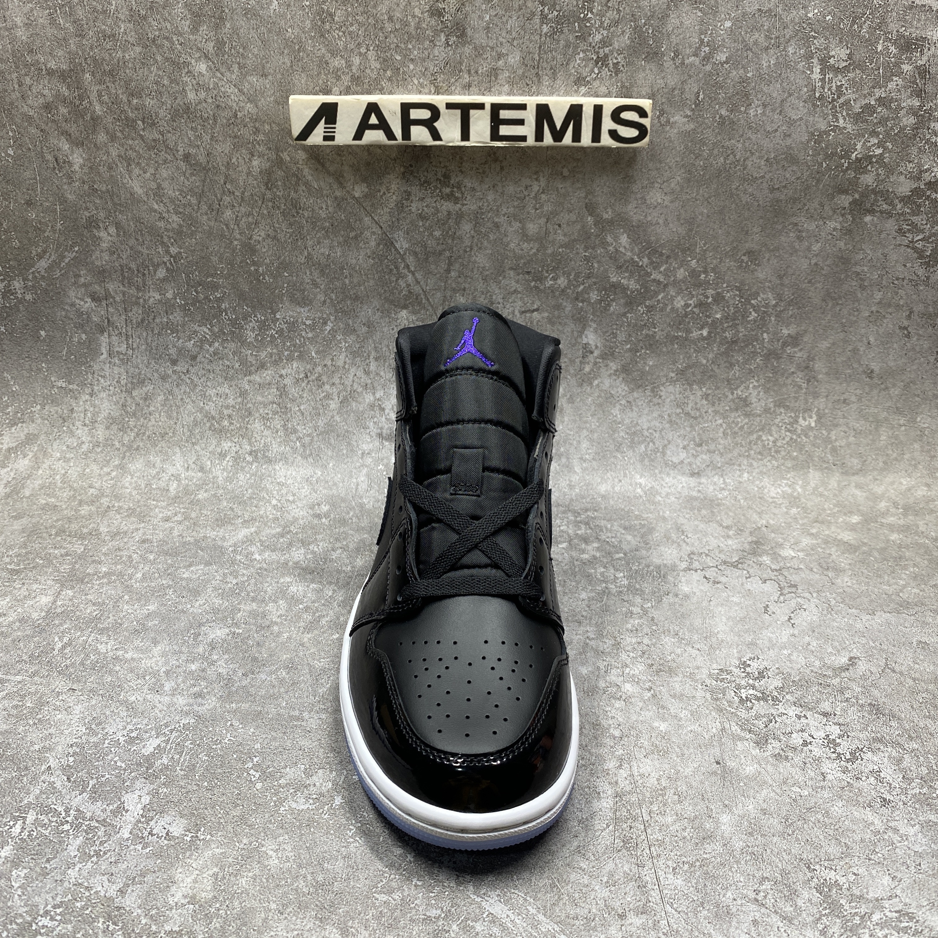Air Jordan 1 Mid SE Space Jam