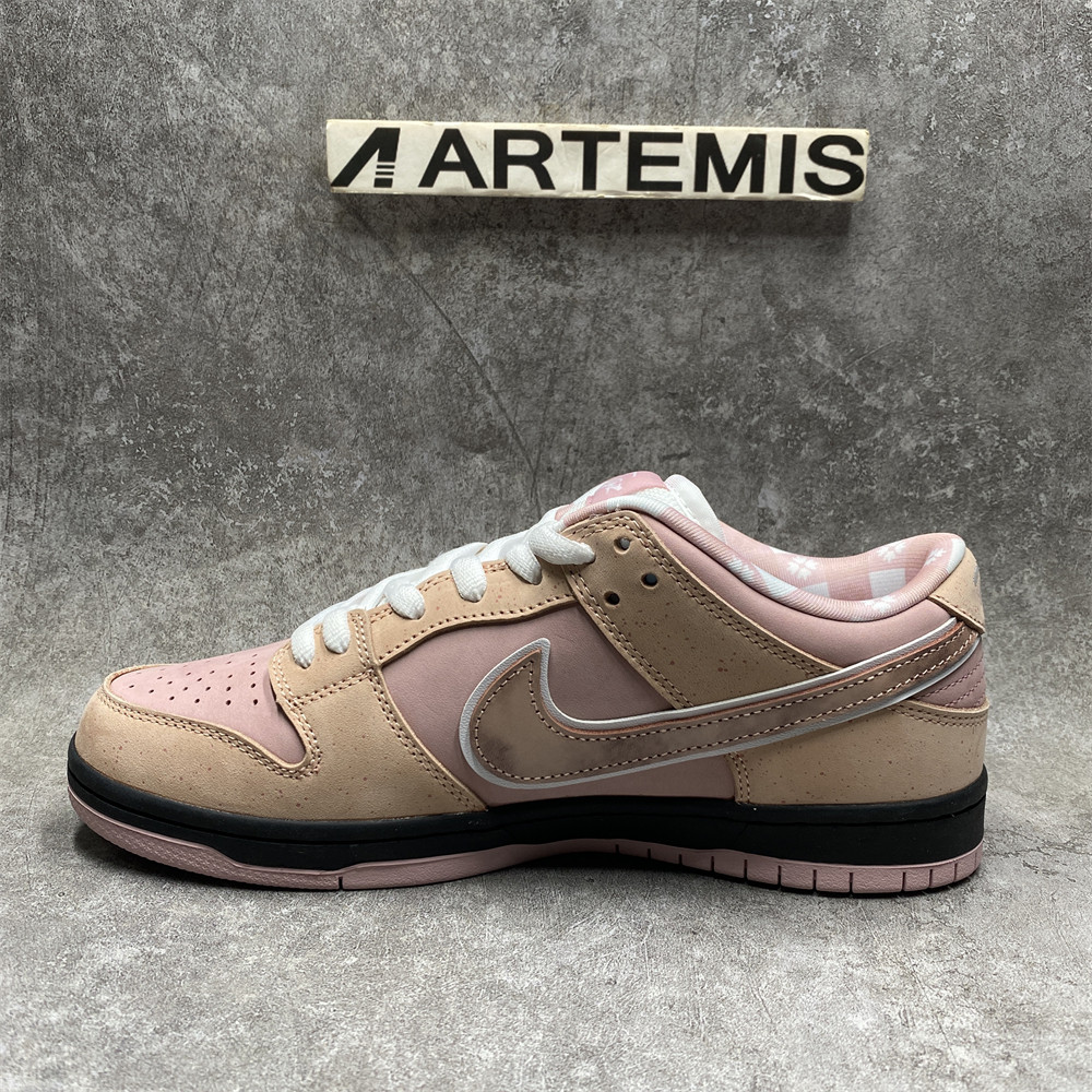 Nike SB Dunk Low Pink