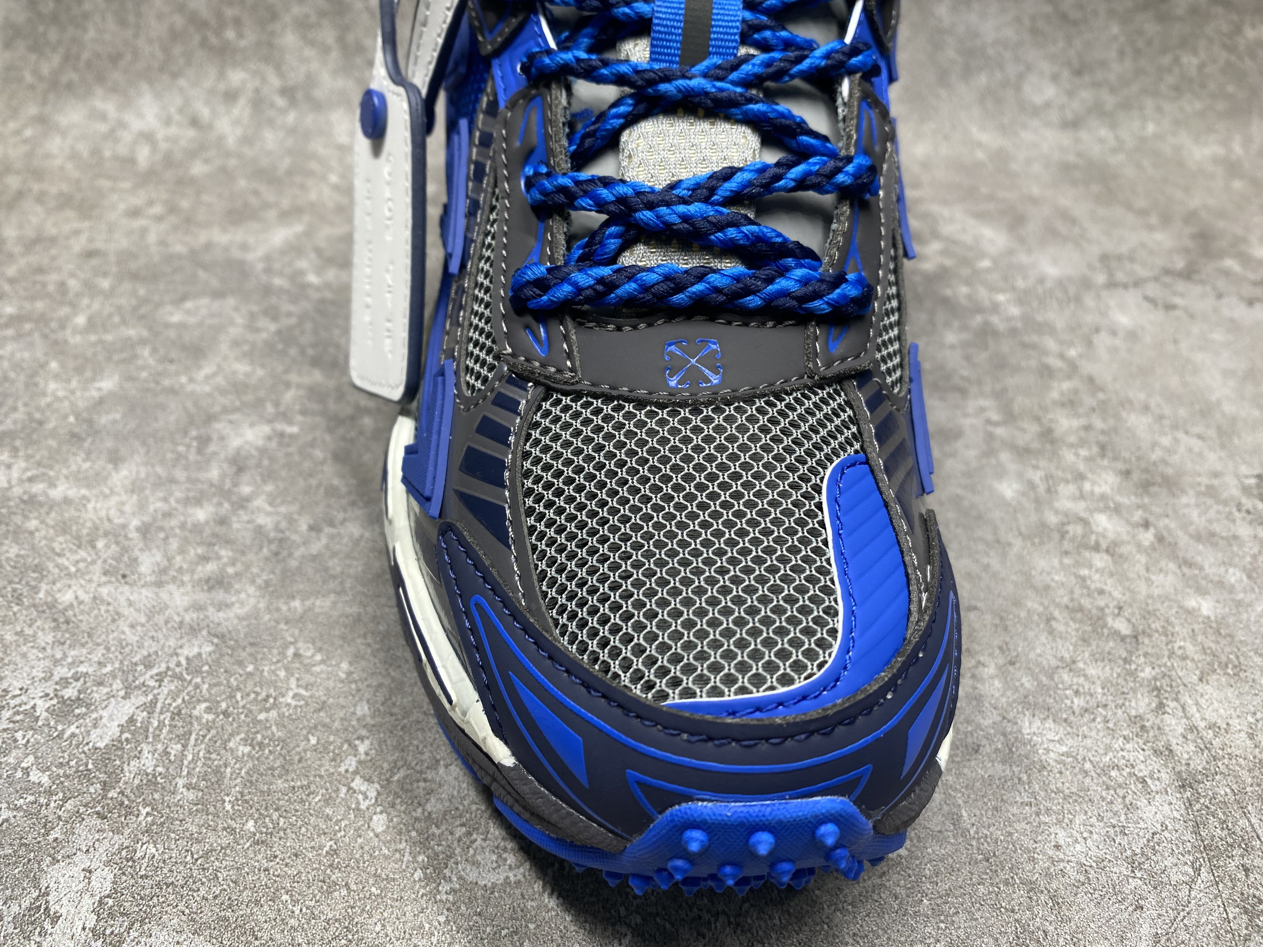 UA Off-White "BE RIGHT BACK"