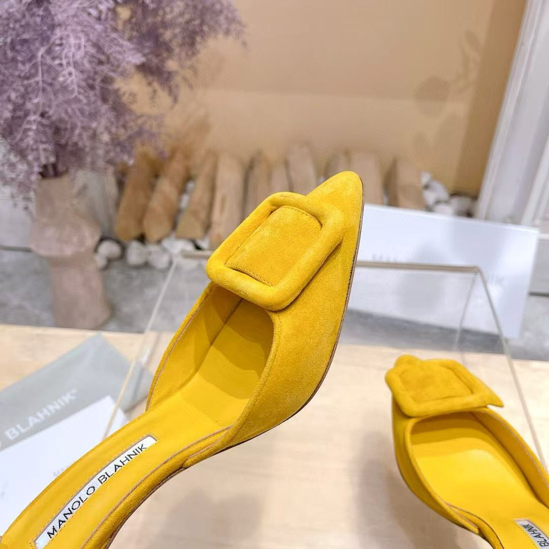 UA Manolo Blahnik Mules 7.5cm