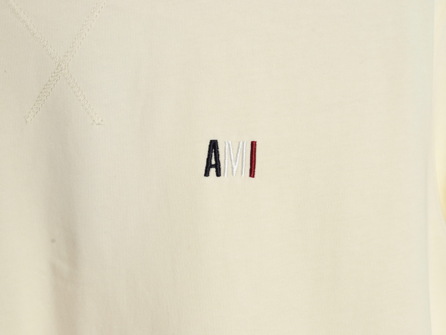 Ami Paris 25ss Short-sleeved T-shirt