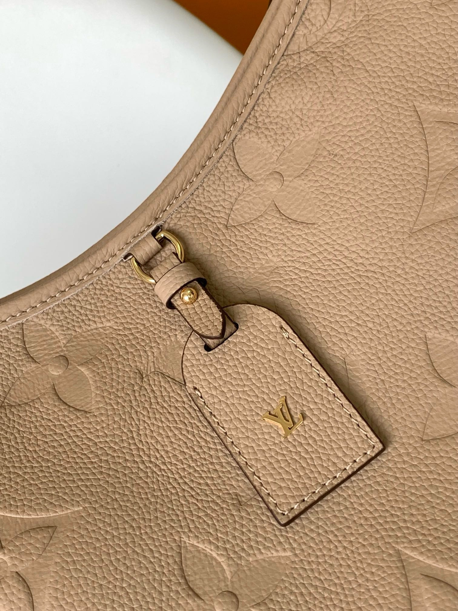 LV CarryAll MM M46292 39x30x15cm