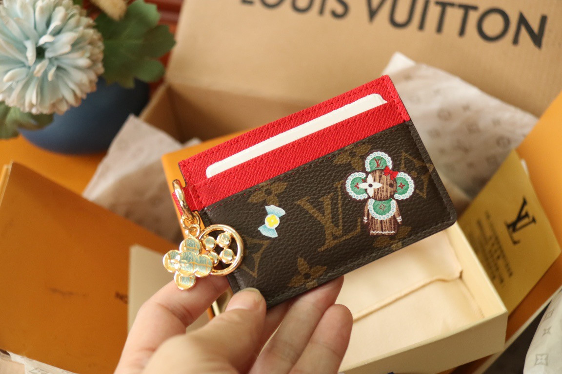 LV Charms Card Holder M12215