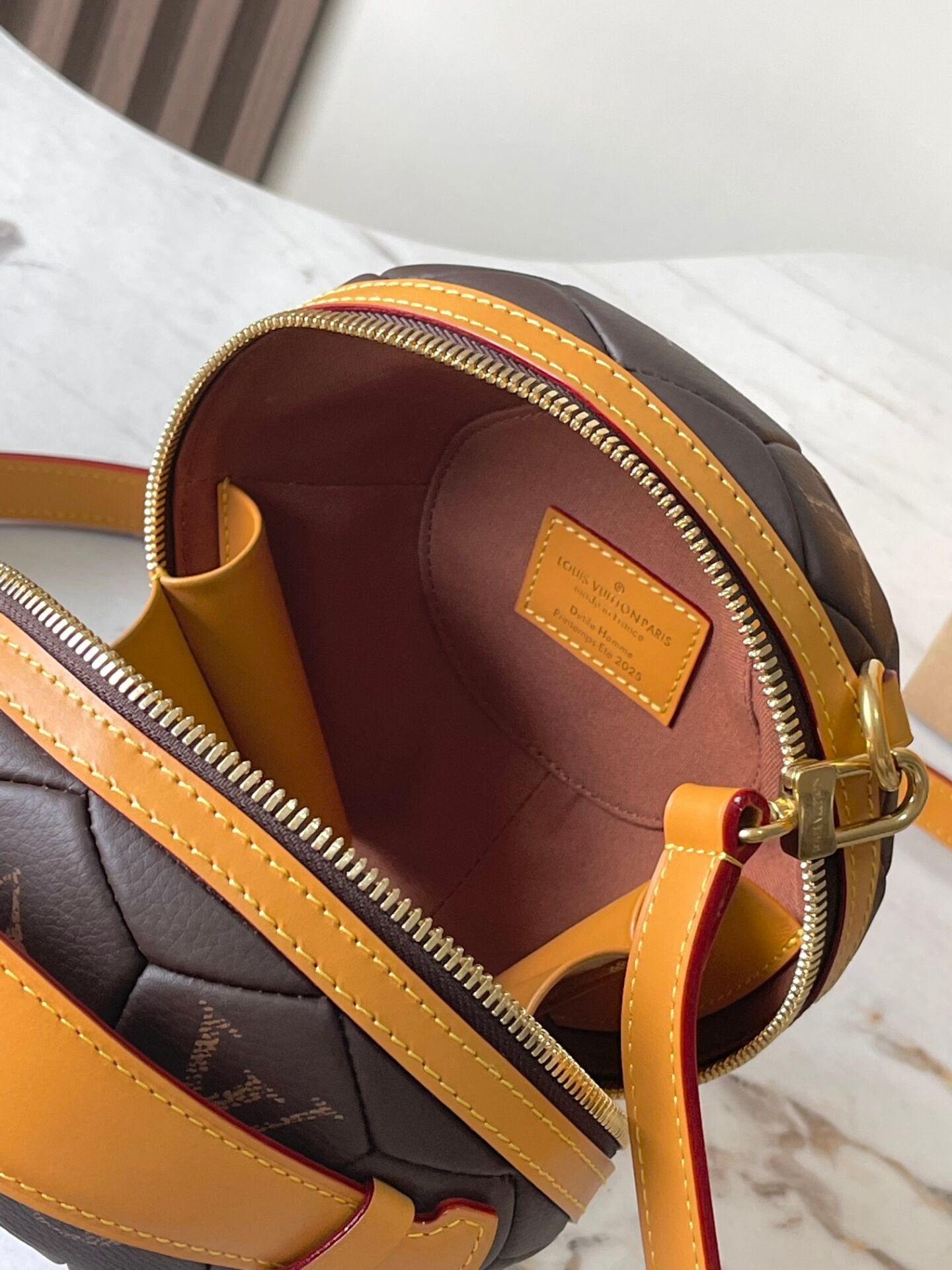 LV Soccer Ball Bag M13894 19x19x19cm