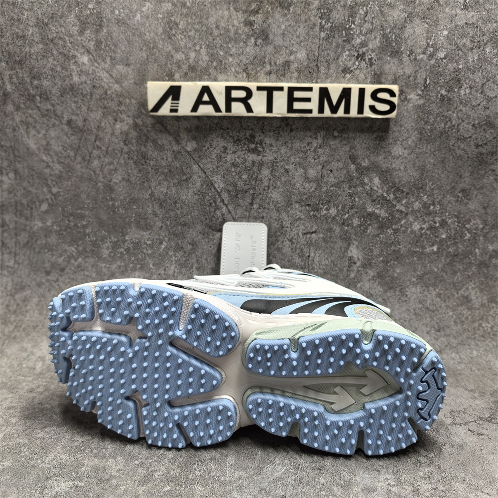 UA Off-White "BE RIGHT BACK"