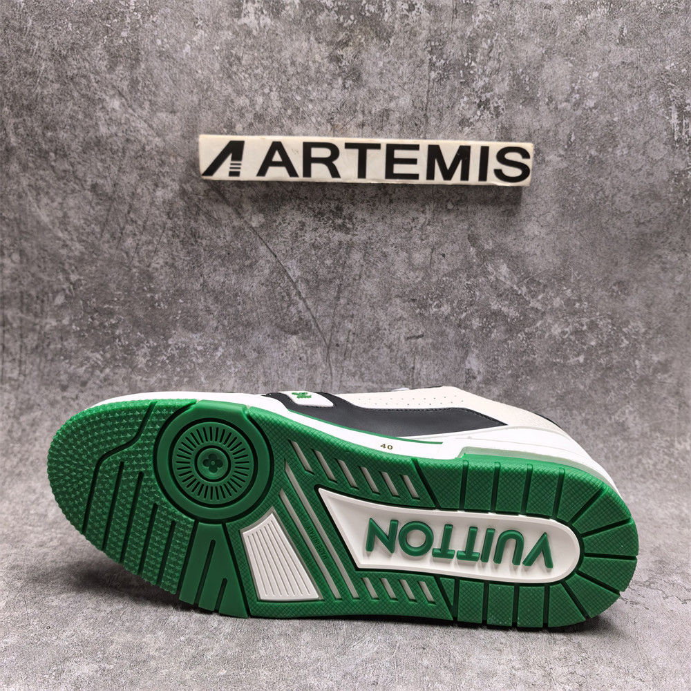 UA LV Trainer Sneaker