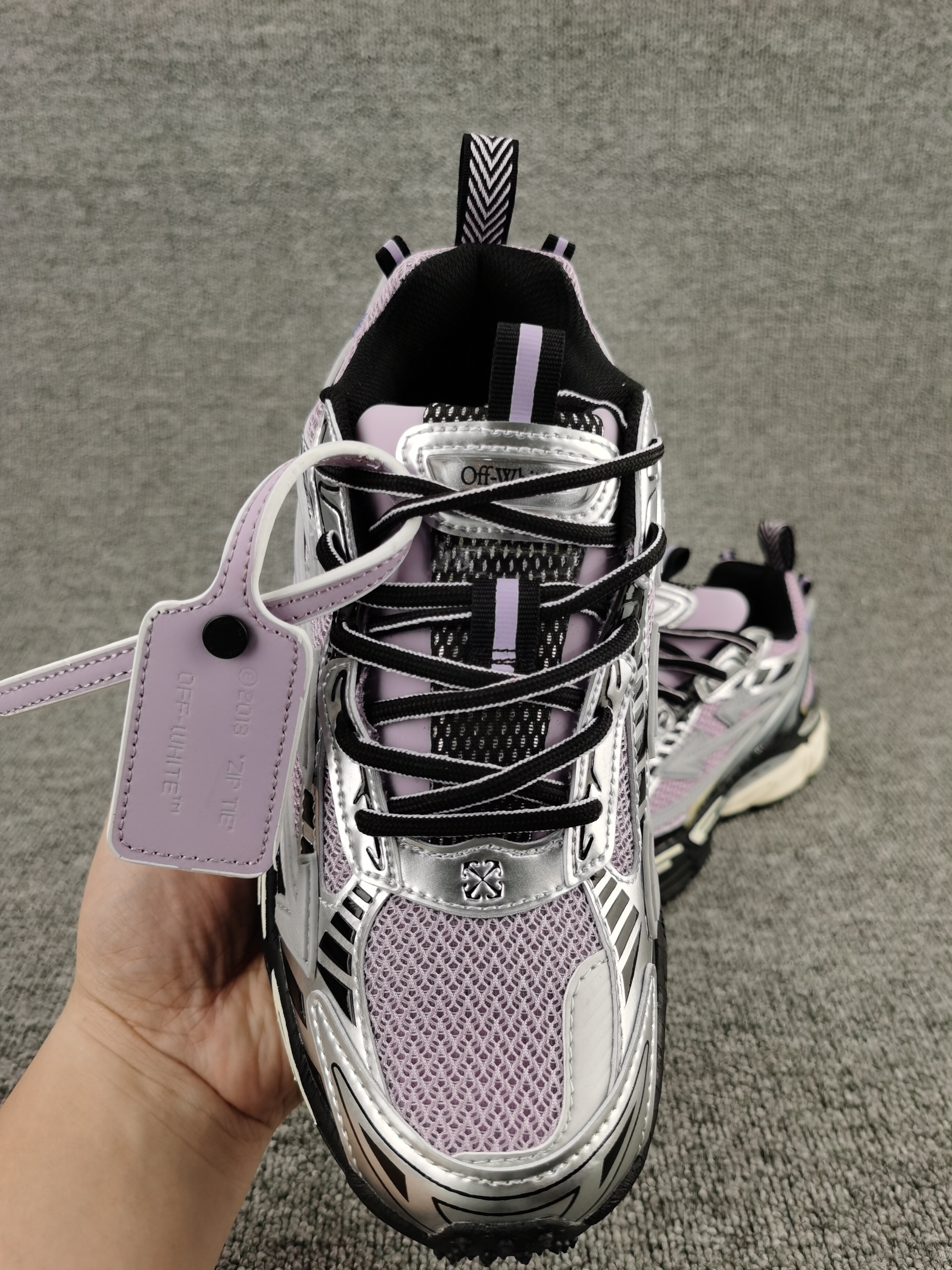 UA Off-White "BE RIGHT BACK"