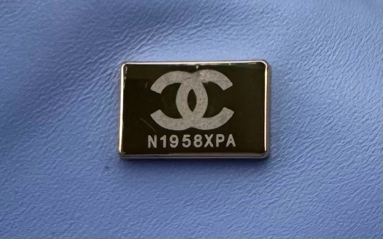 Ch*el mini classic 11.12 handbag 25 15.5 × 25.5 × 6.5 cm