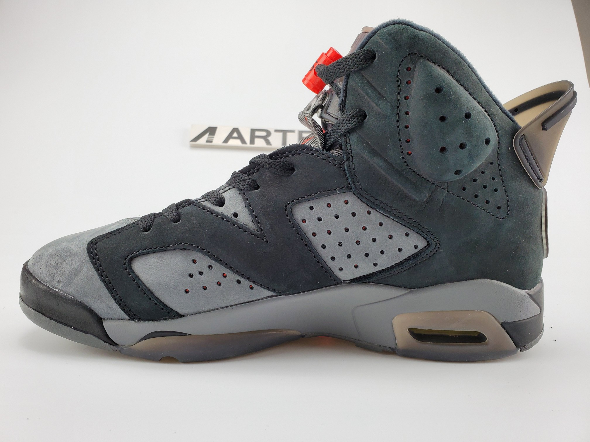 AIR JORDAN 6 “PSG”