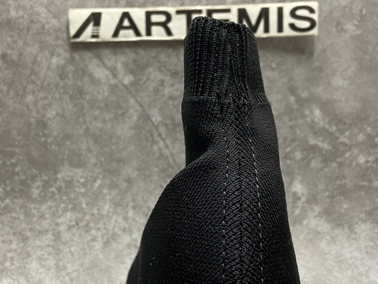 Balenciga Speed Graffiti Trainers White Black Logo