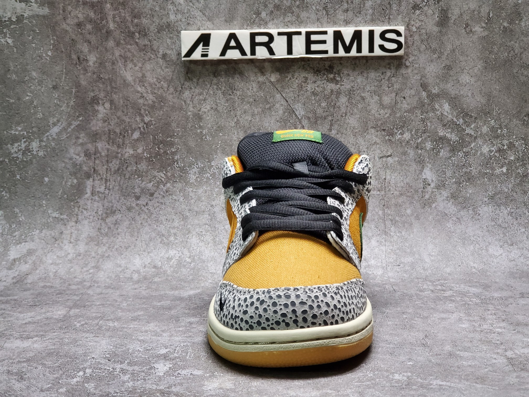 Nike SB Dunk Low Safari