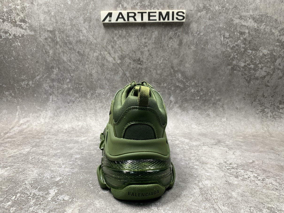 Balenciga Triple S Sneaker Clear Sole Green