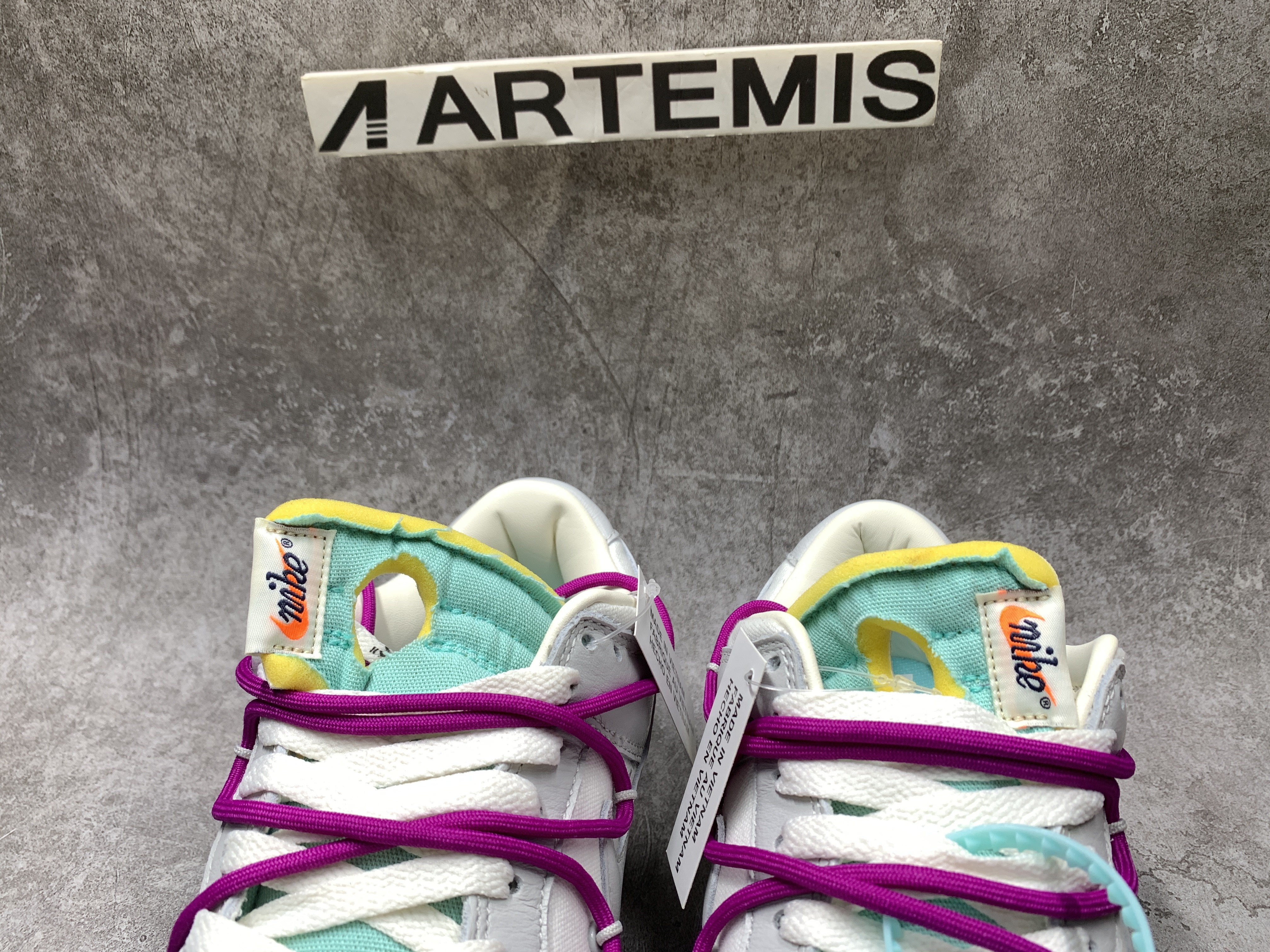 Off-White x Dunk Low