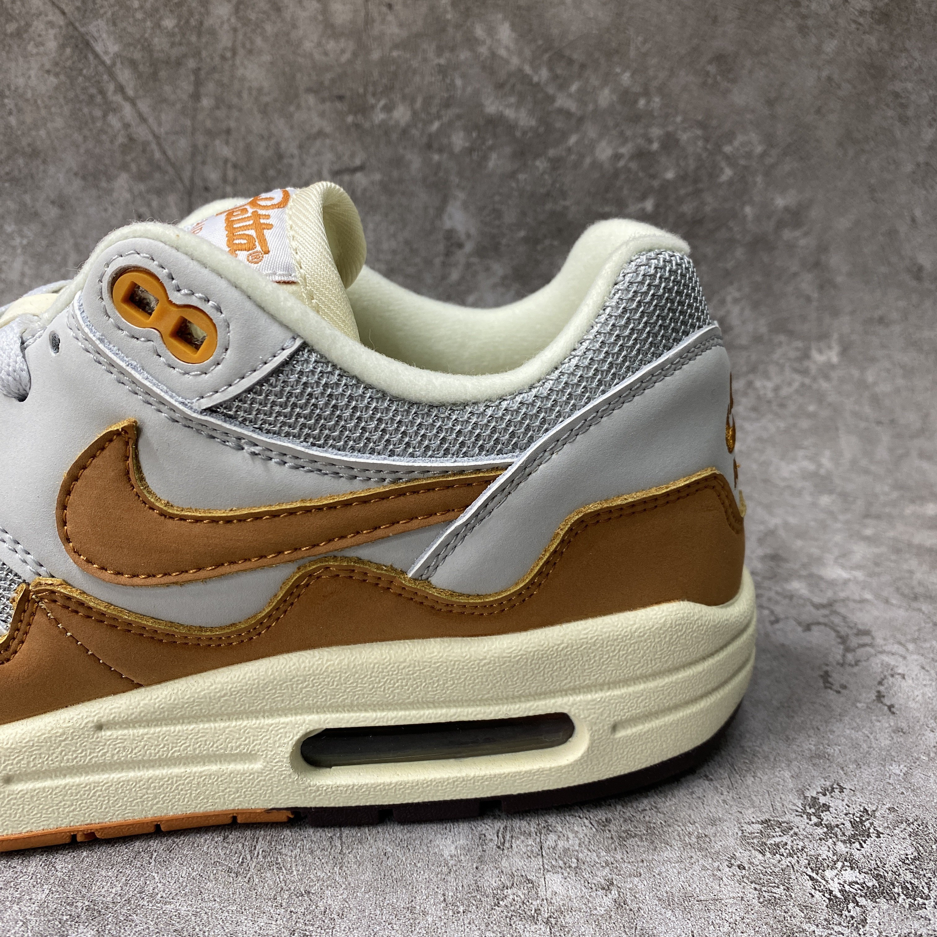 Nike Air Max 1 Patta Waves Monarch