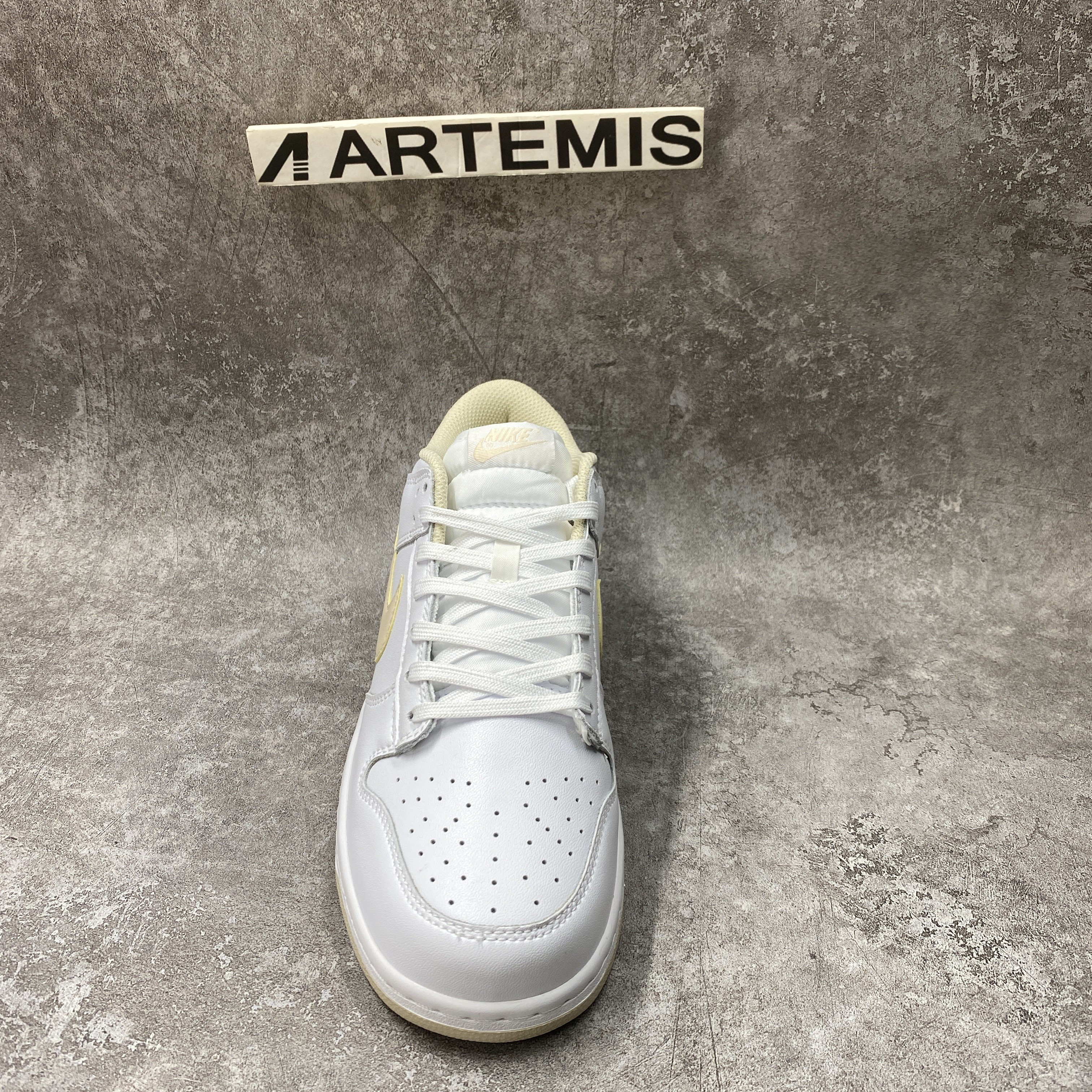 Nike Dunk Low Pearl White