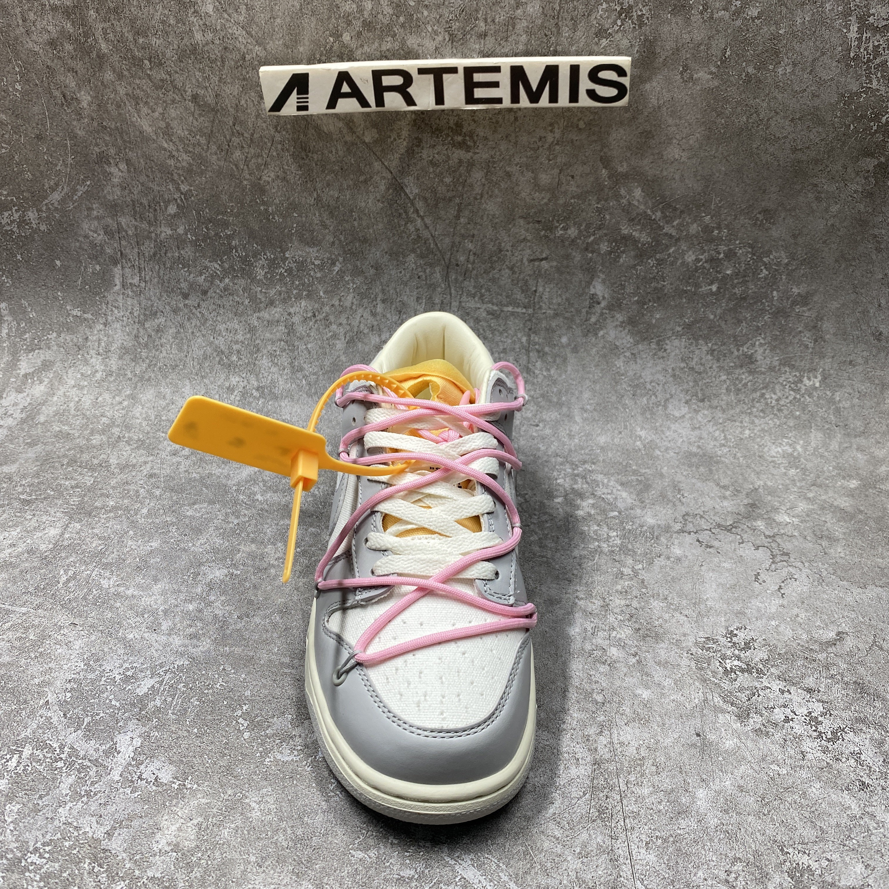 Nike Dunk Low Off-White Lot 9