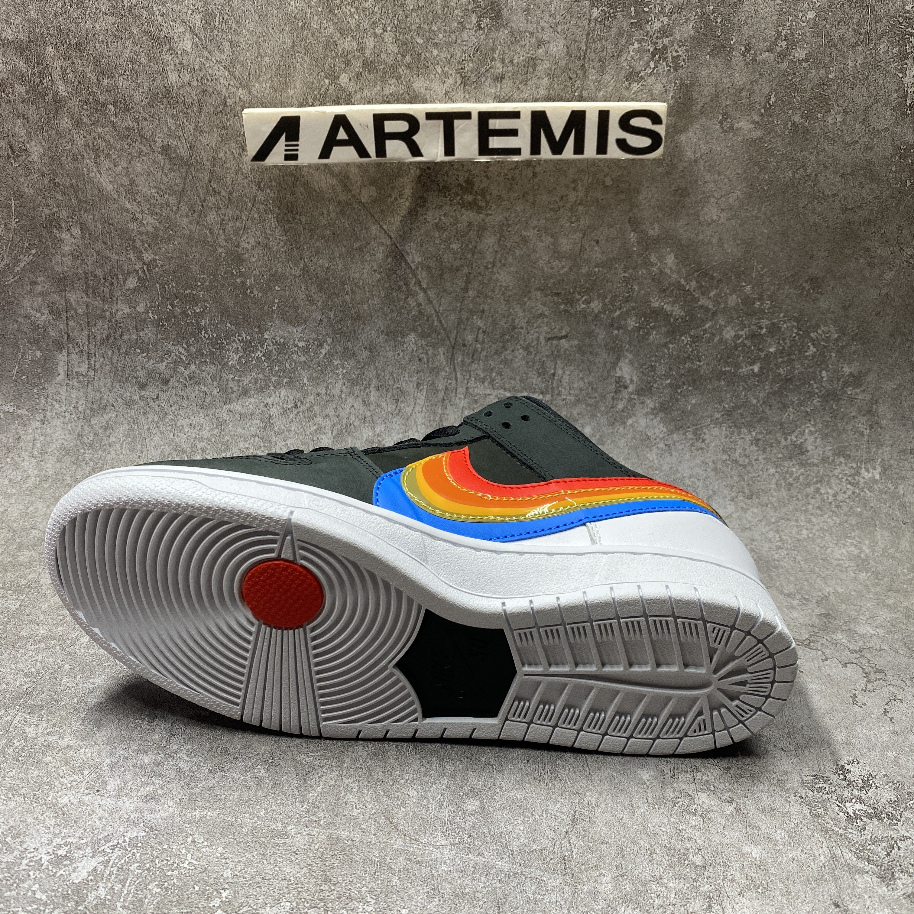 Nike SB Dunk Low X Polaroid