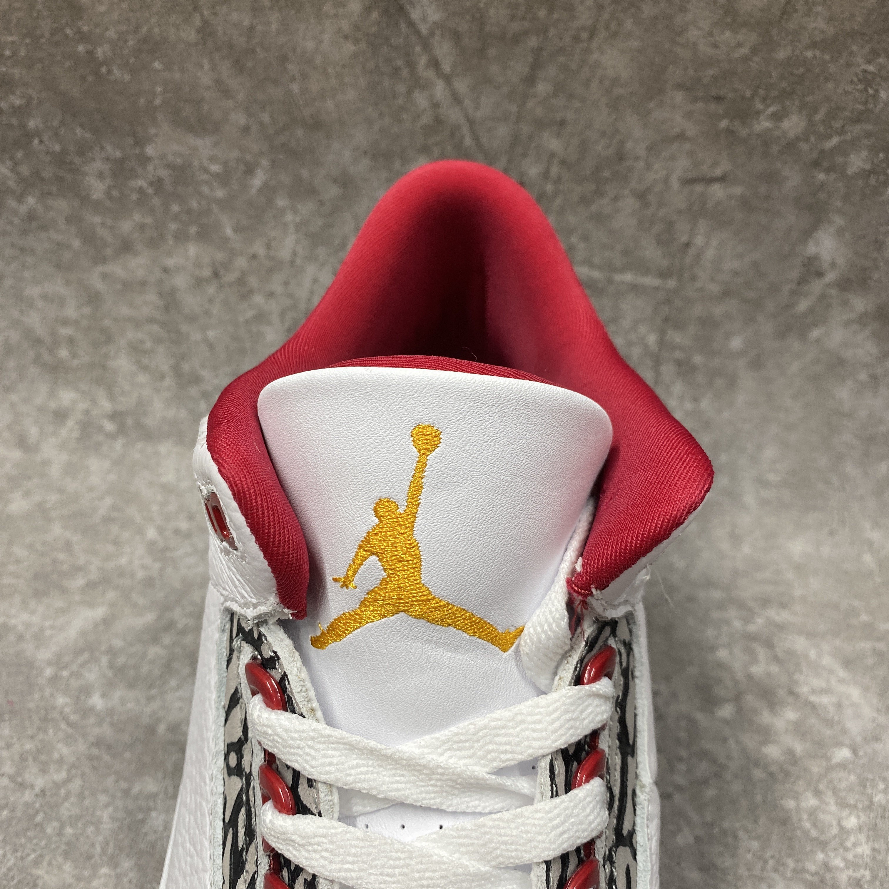 Air Jordan 3 Retro Cardinal Red