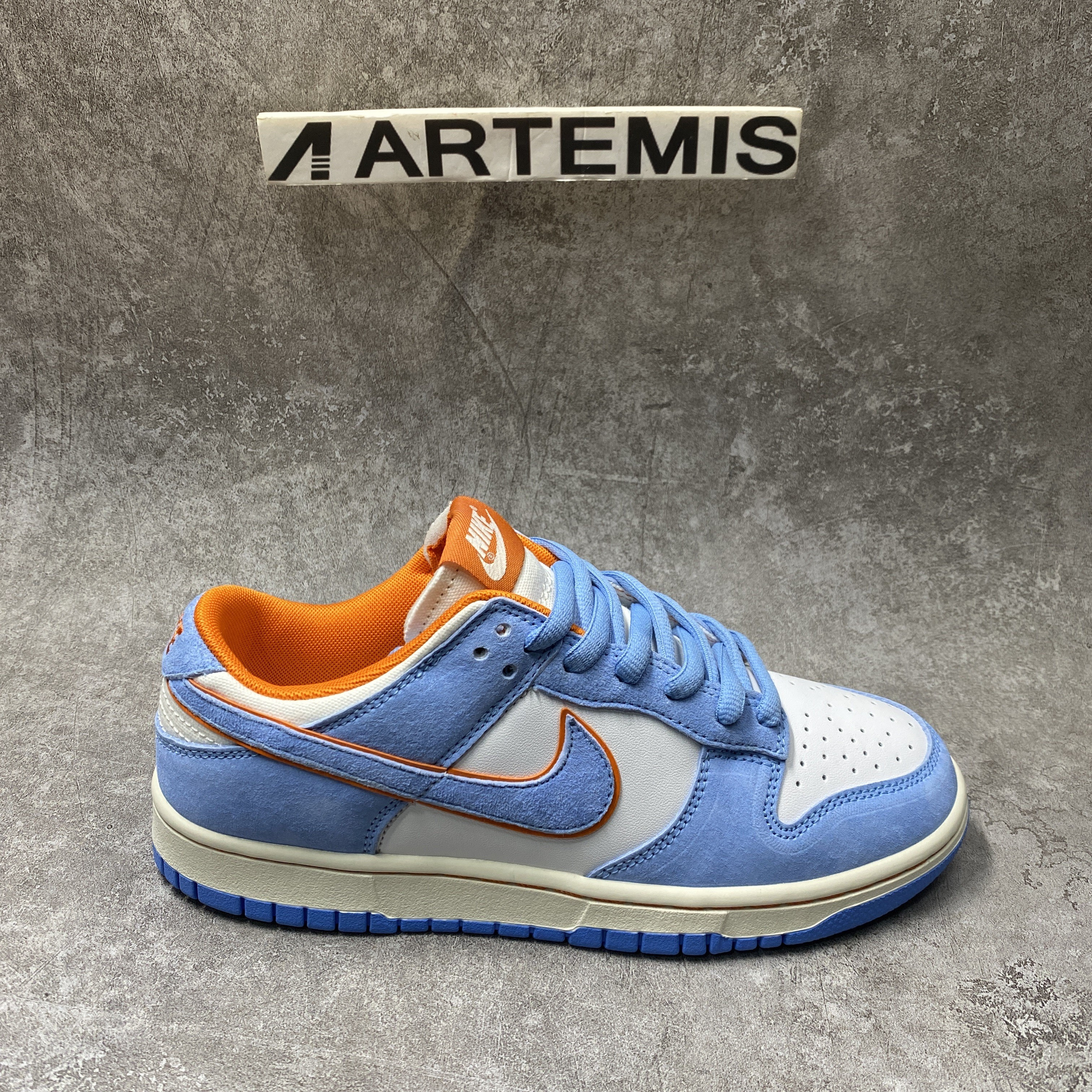 O.tomo Katsuhiro x SB Dunk Low "Steamboy OST"