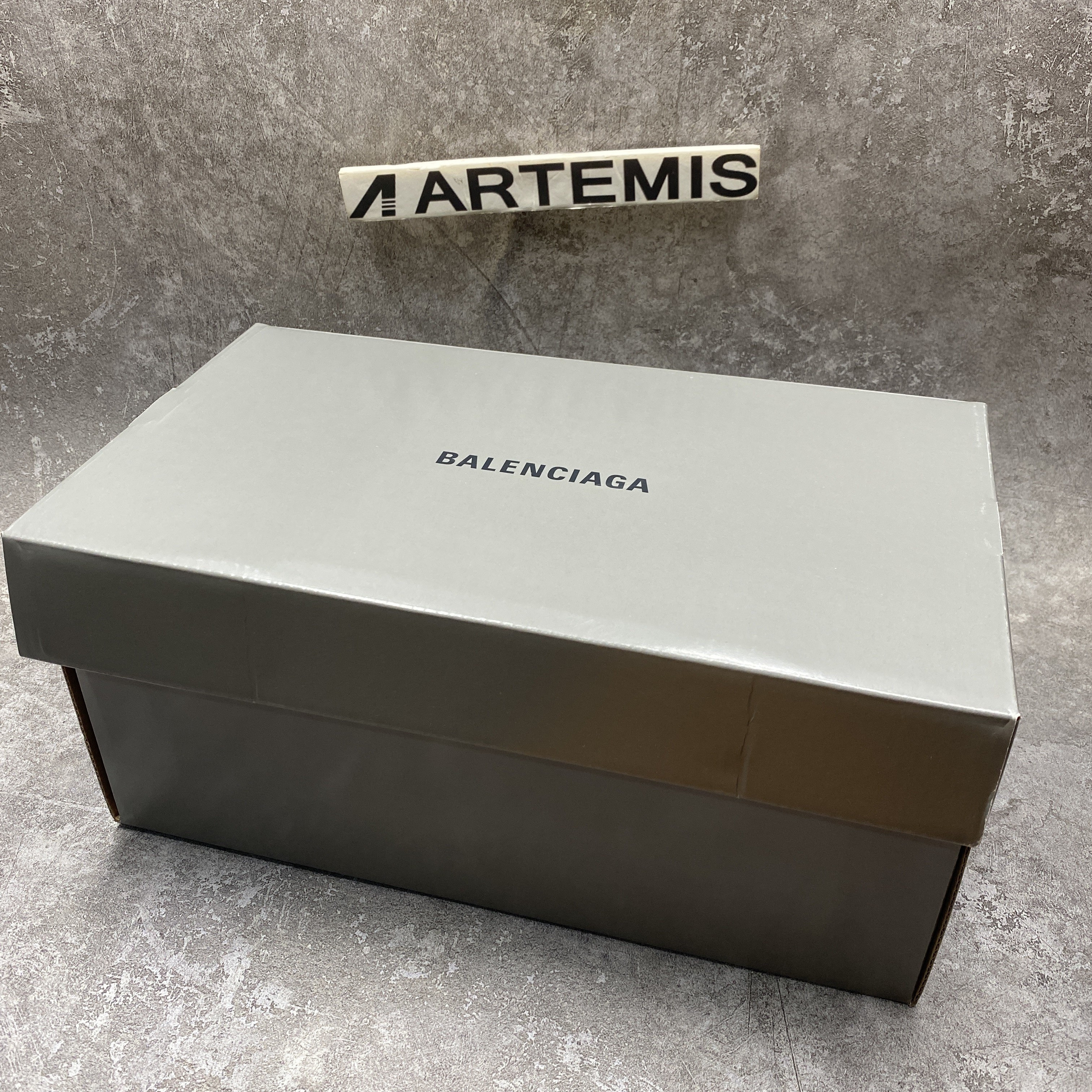 Balenciga Mold Slides Red (run one size bigger)