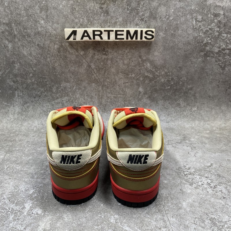 Nike SB Dunk Low Money Cat