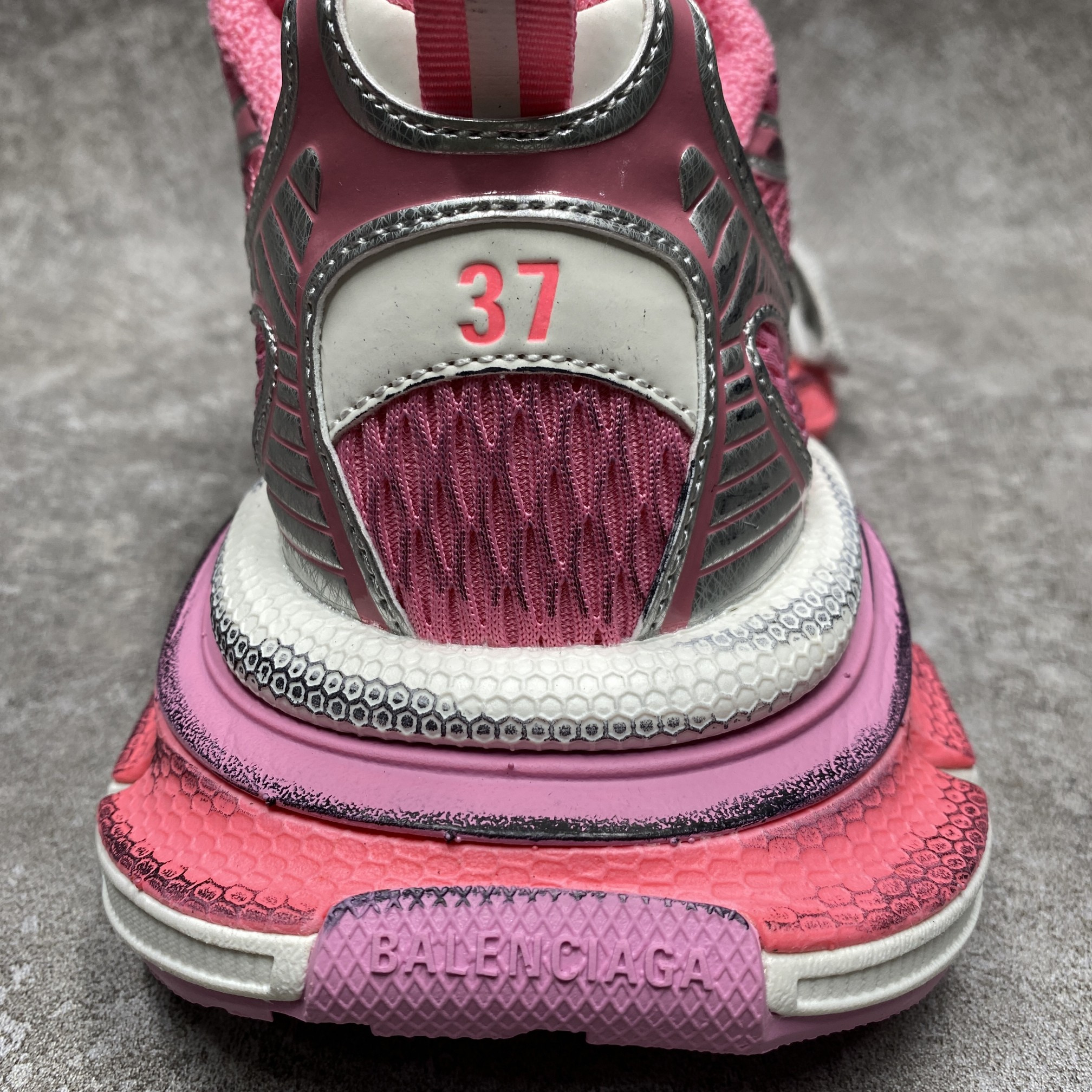 Balenciga 3XL Sneaker Worn Out Pink Silver