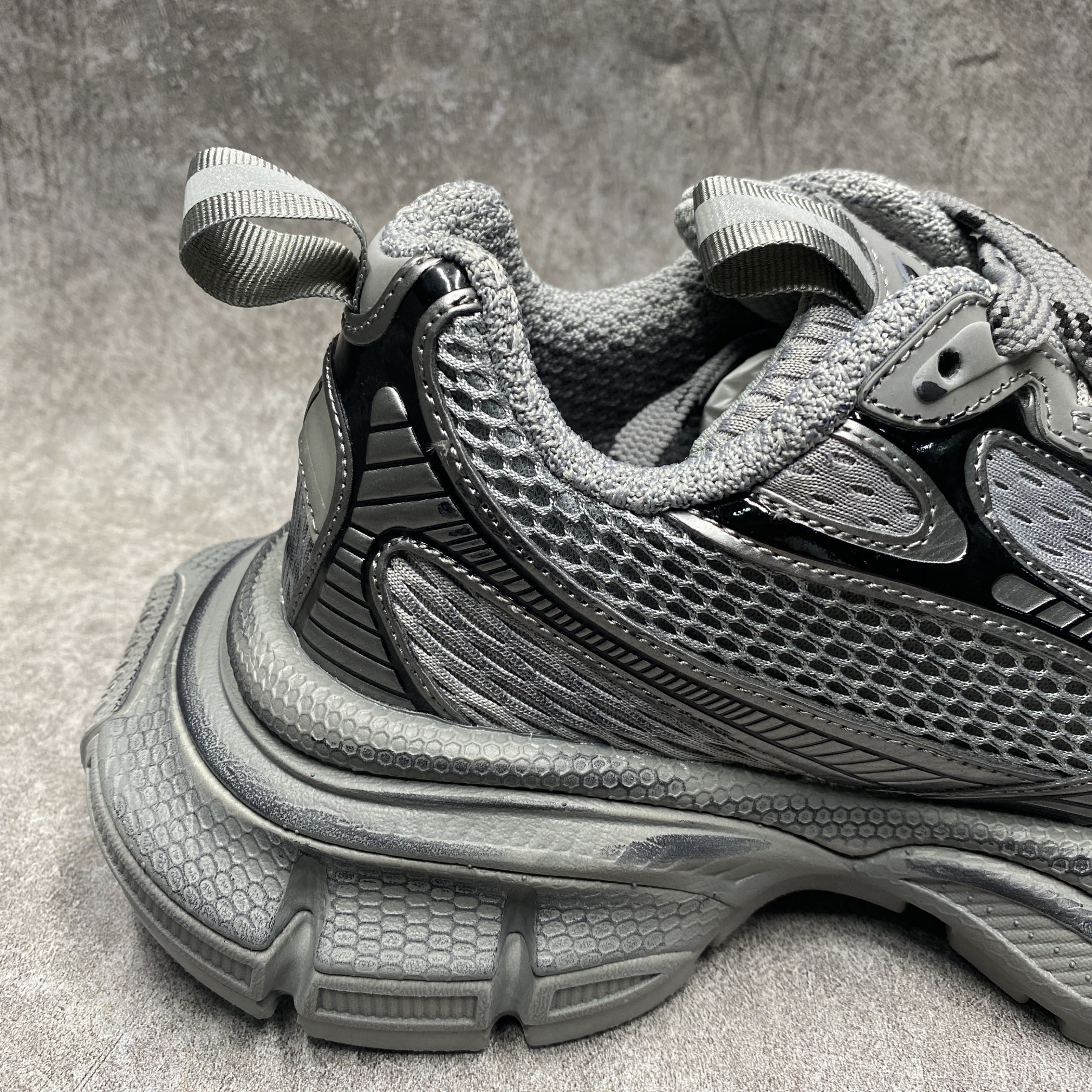 Balenciga 3XL Low-Top Mesh Sneakers Grey Black