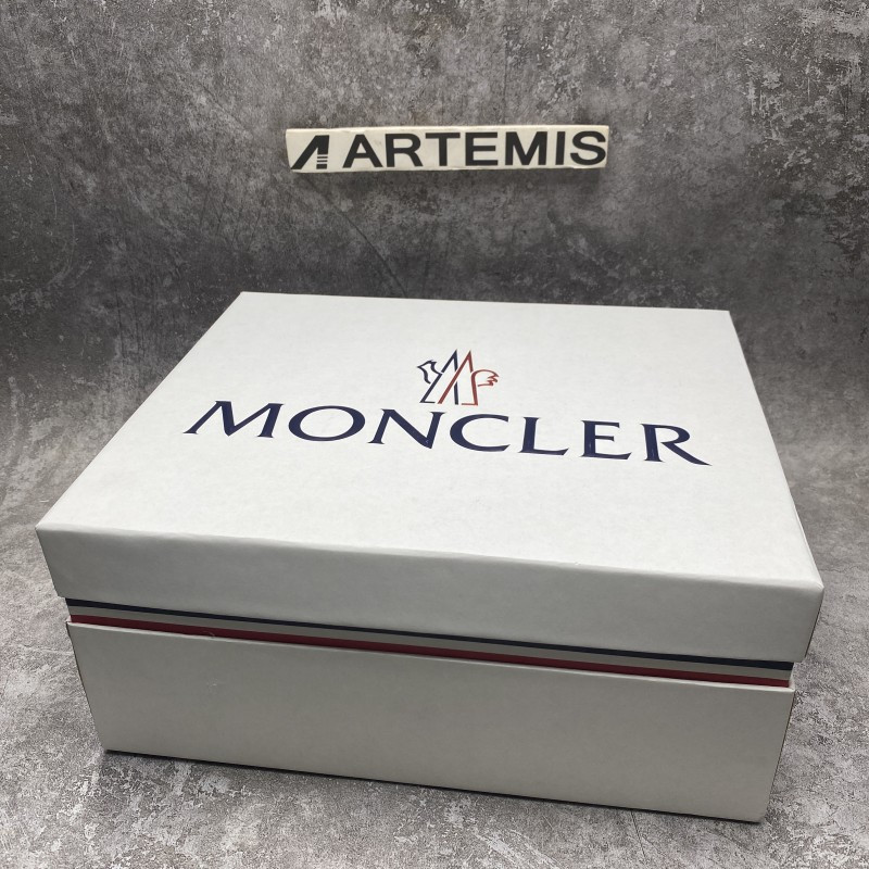 Moncler Trailgrip Gray