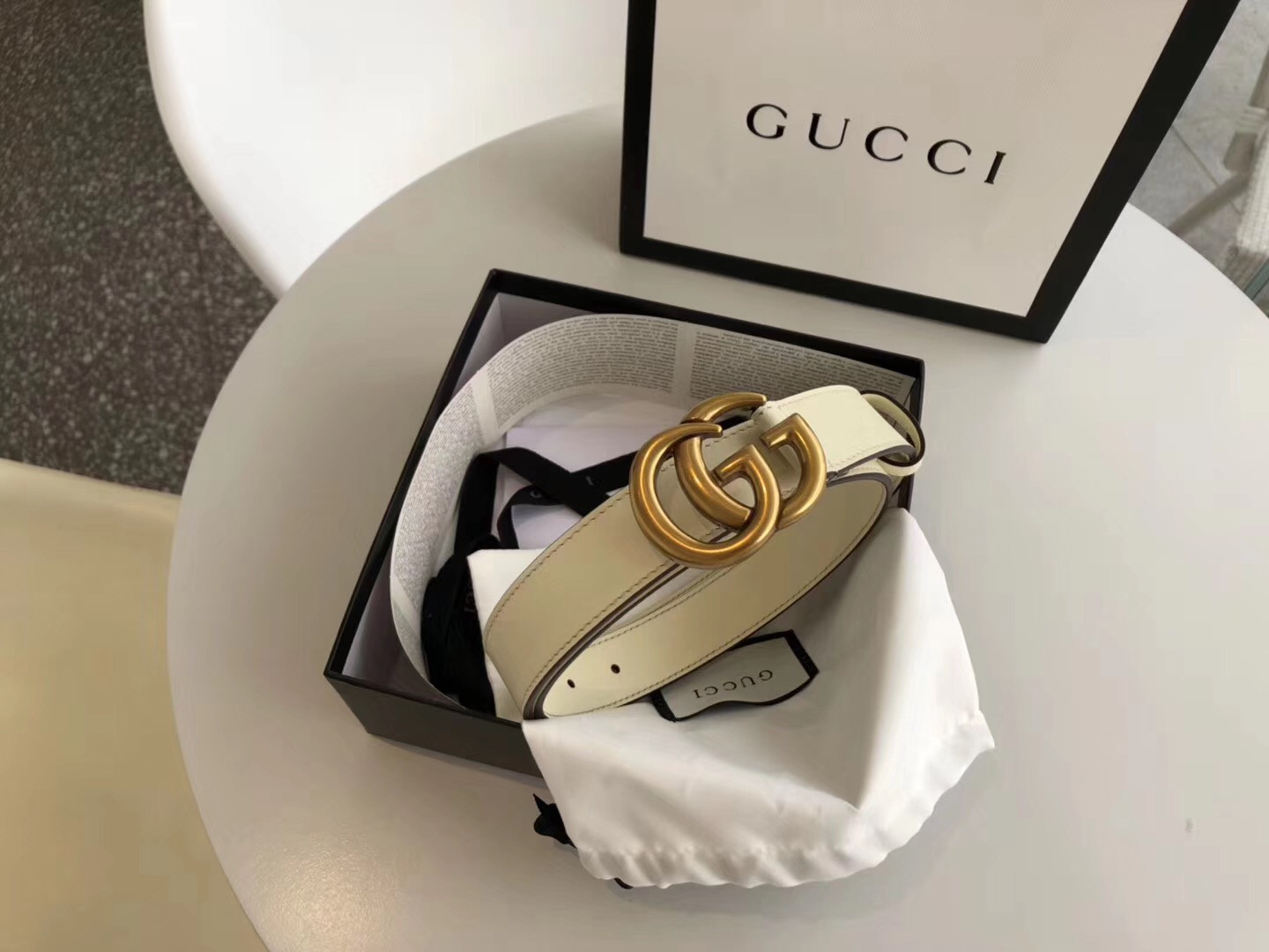 G*u*i reversible leather belt with double g buckle