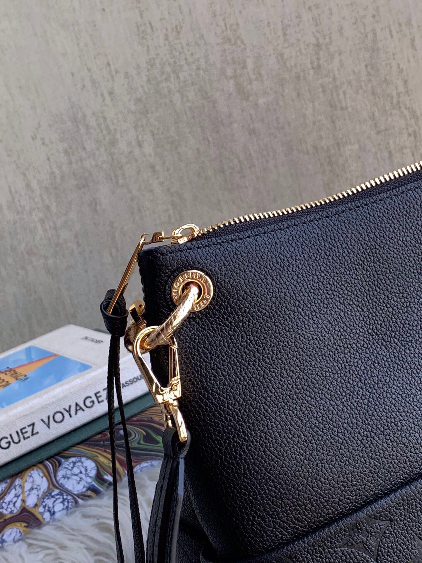 LV MAIDA HOBO M45522