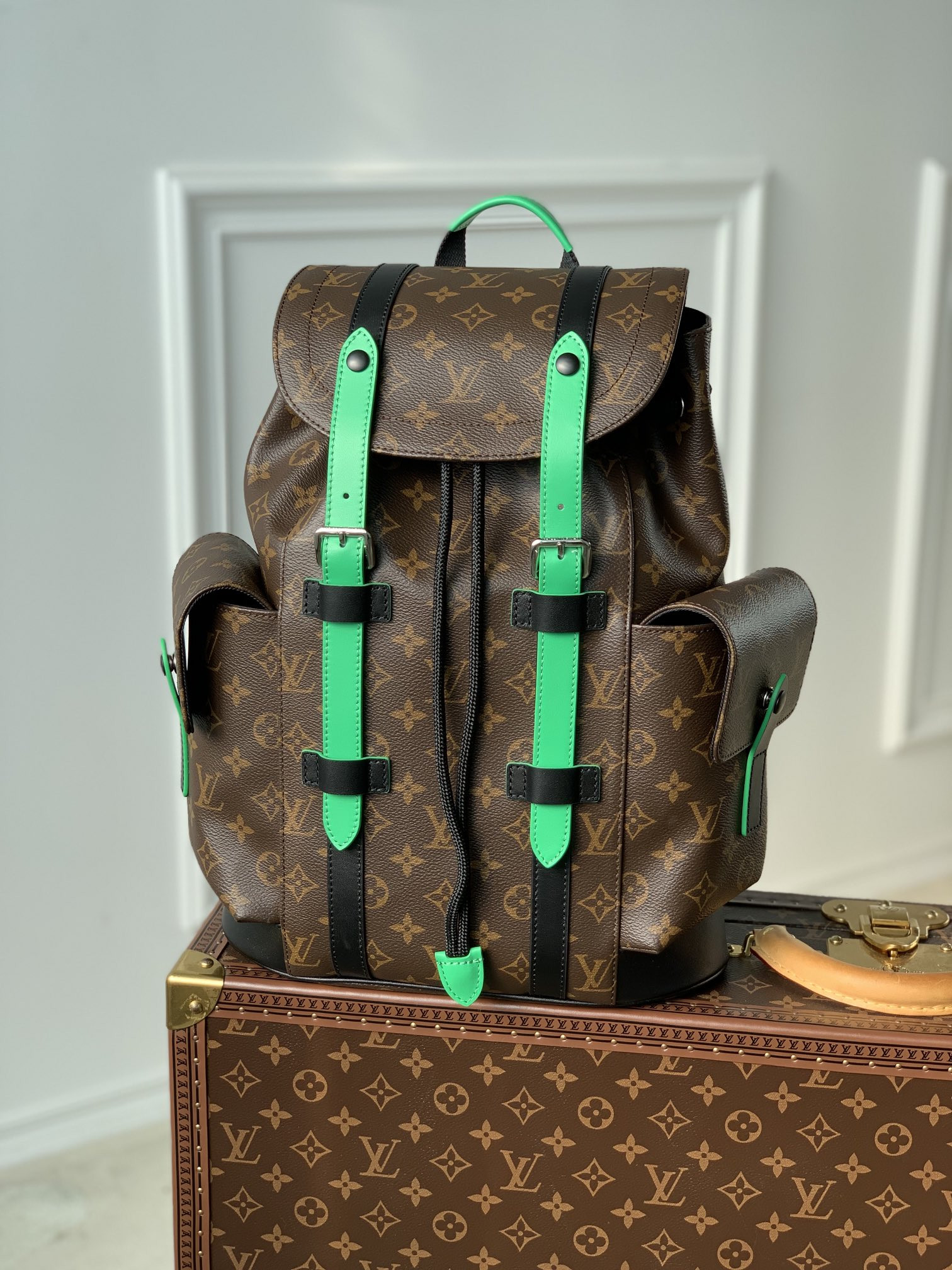 LV CHRISTOPHER BACKPACK M46247