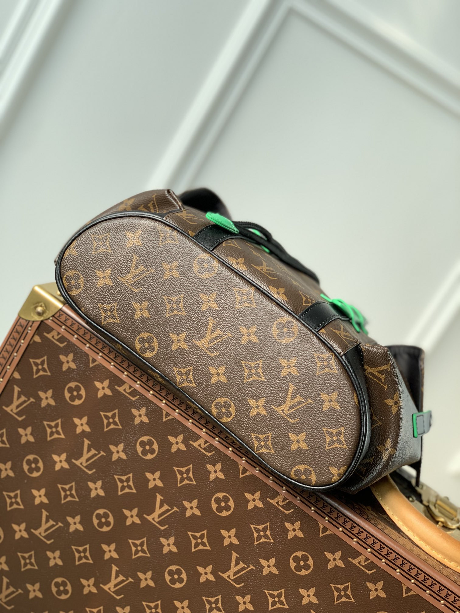 LV CHRISTOPHER BACKPACK M46247