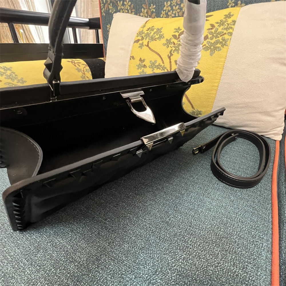 VALENTINO GARAVANI ROCKSTUD PADDED NAPPA HANDBAG BLACK