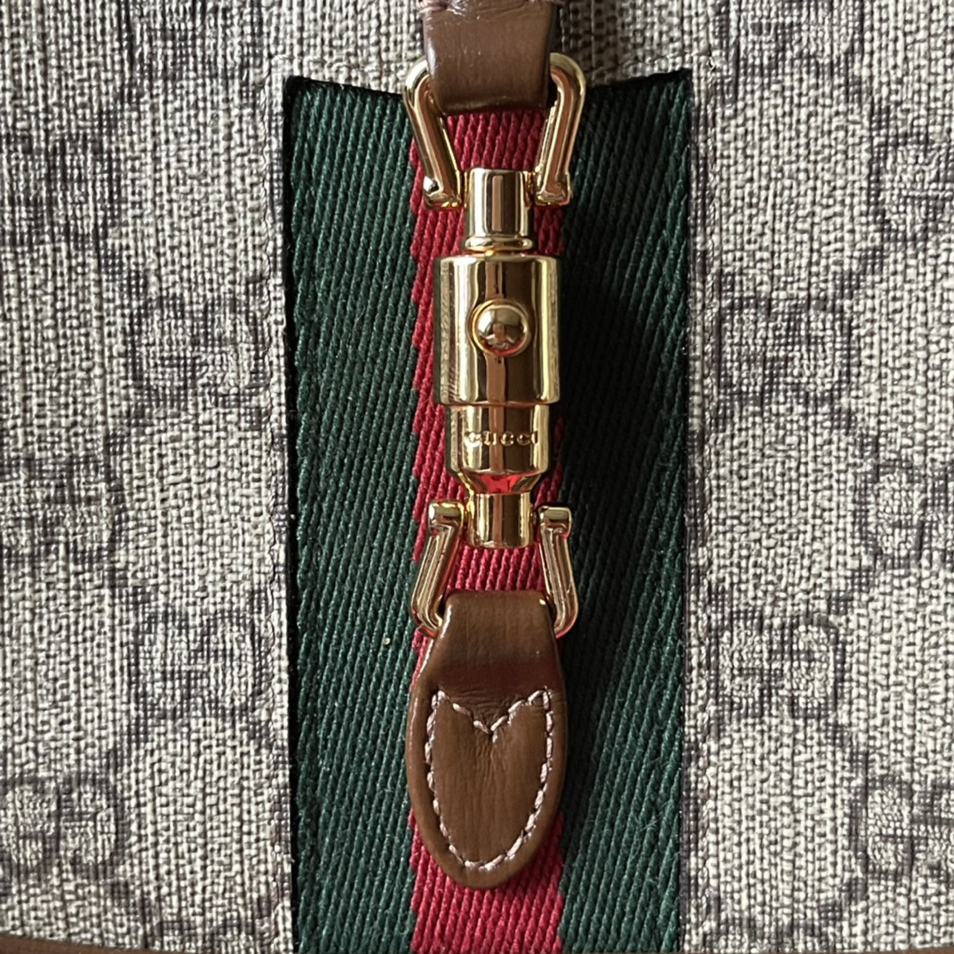 G*u*i jackie 1961 mini shoulder bag 7.5"w x 5.1"h x 1.2"d