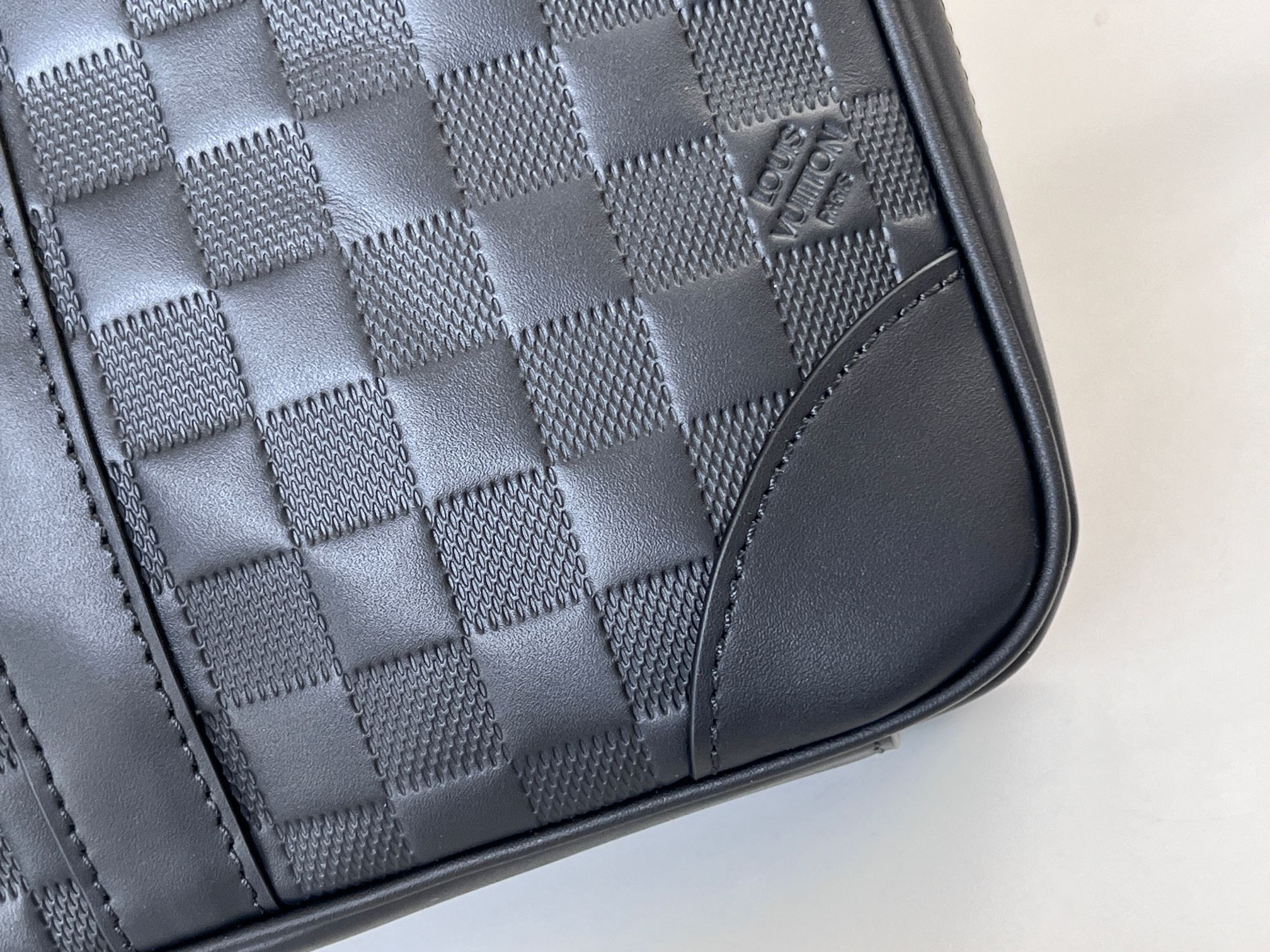 LV N40444 Porte-Documents Voyage PM 36.5 x 27.5 x 6 cm