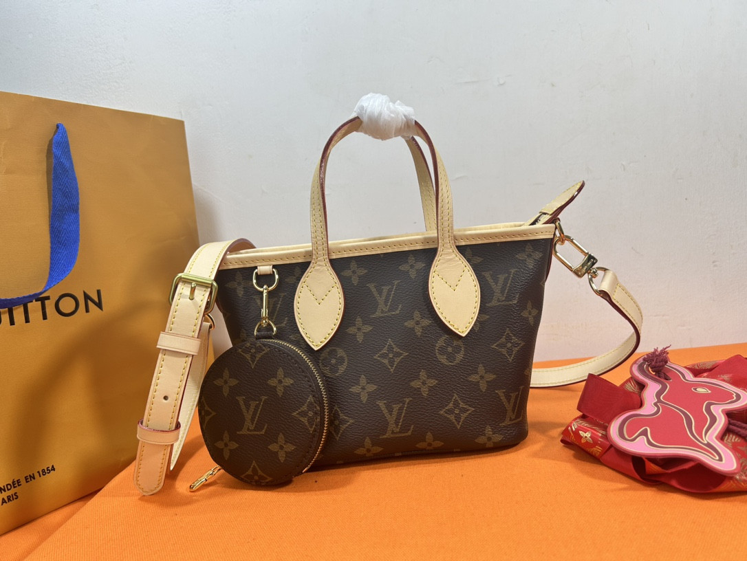 LV M46701 neverfull bb 9.4 x 5.5 x 3.5 inches