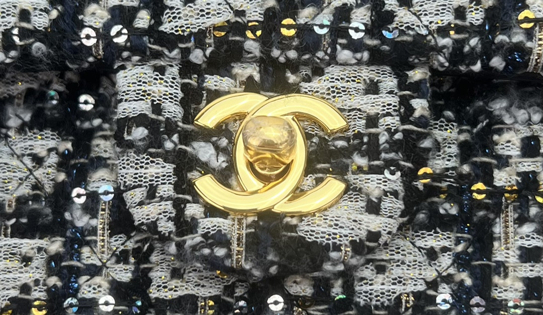 Ch*el classic 11.12 handbag tweed & gold-tone metal   6 × 9.9 × 2.5 in