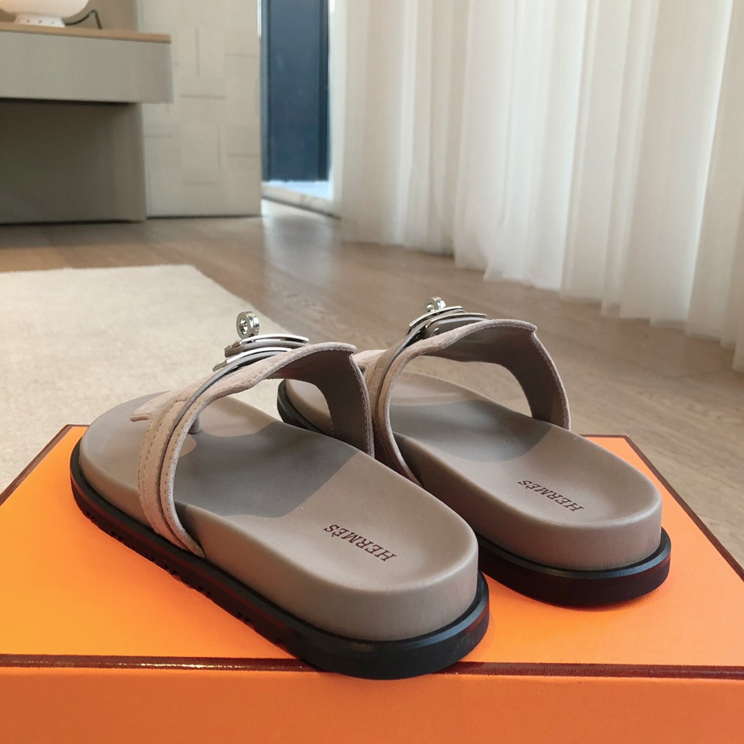 UA Hermès Empire Sandal