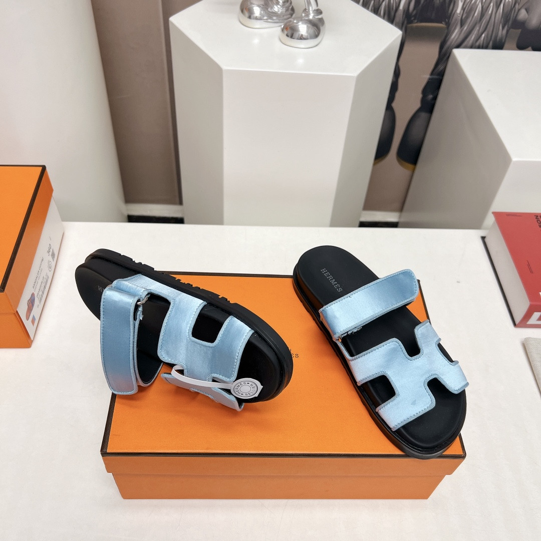 UA Hermès Chypre sandal