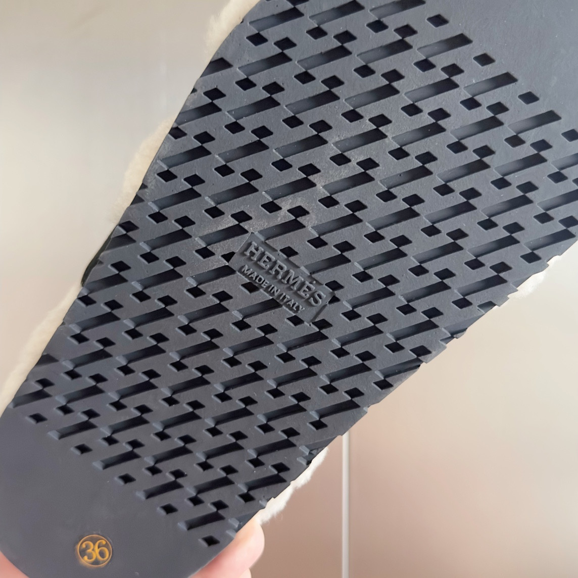 UA Hermès Chypre sandal