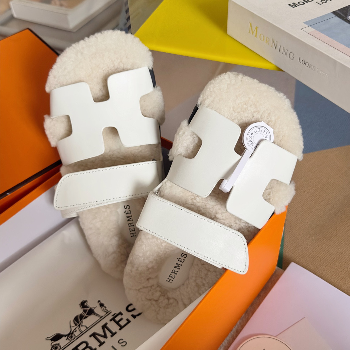 UA Hermès Chypre sandal