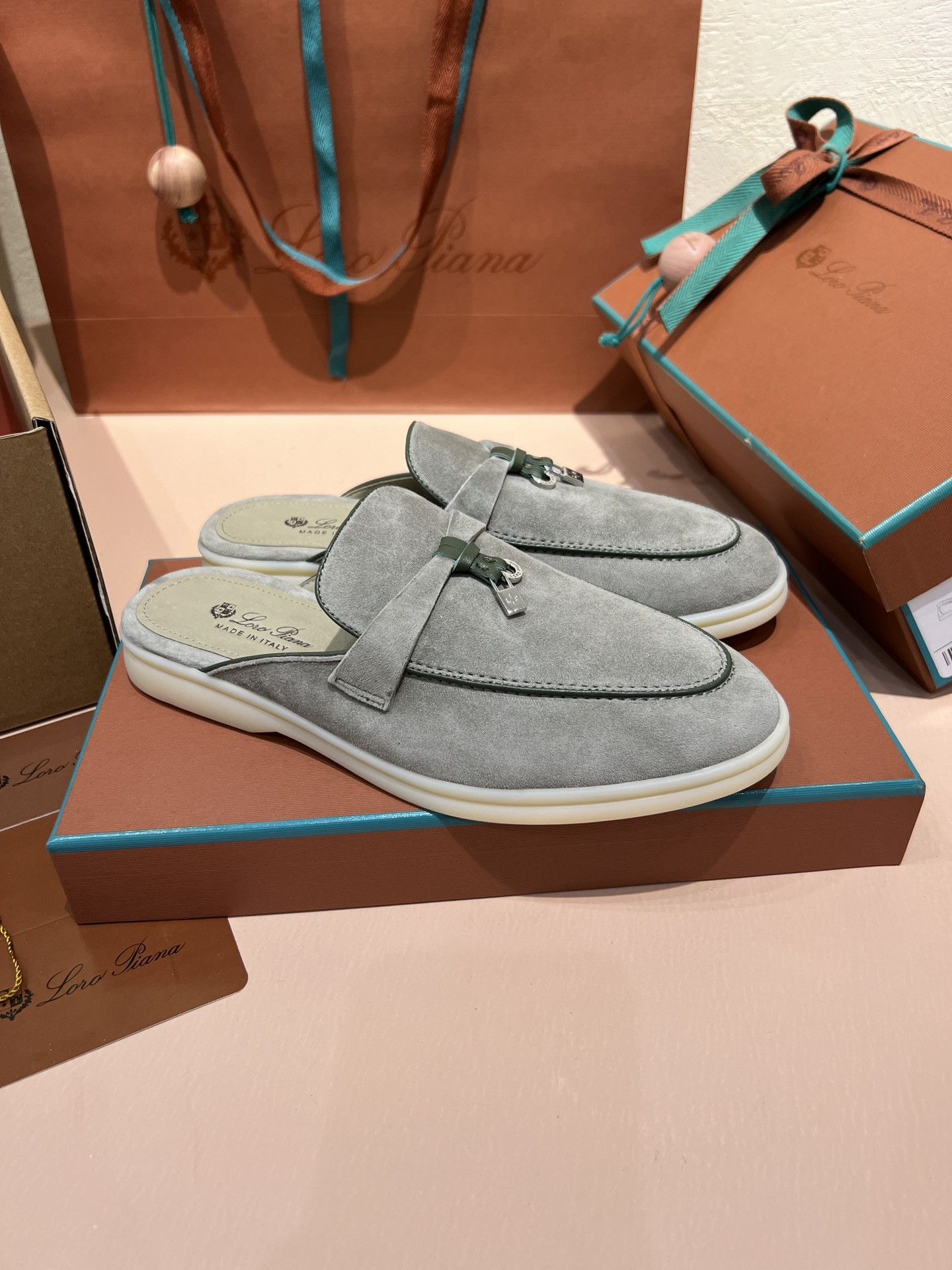 ua L**o p*ana babouche charms walk loafers