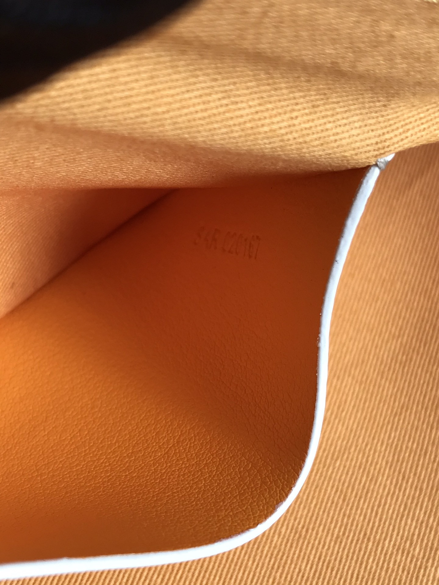 Go*ard Go*ardine white senat mm pouch palladium hardware 36x26x0.5cm