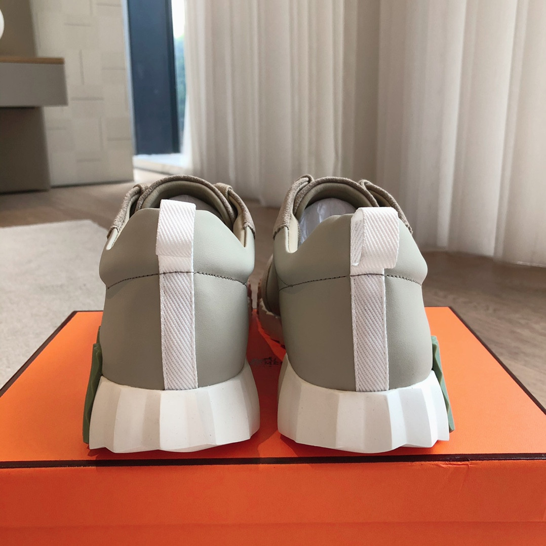 UA Hermès Bouncing Sneaker