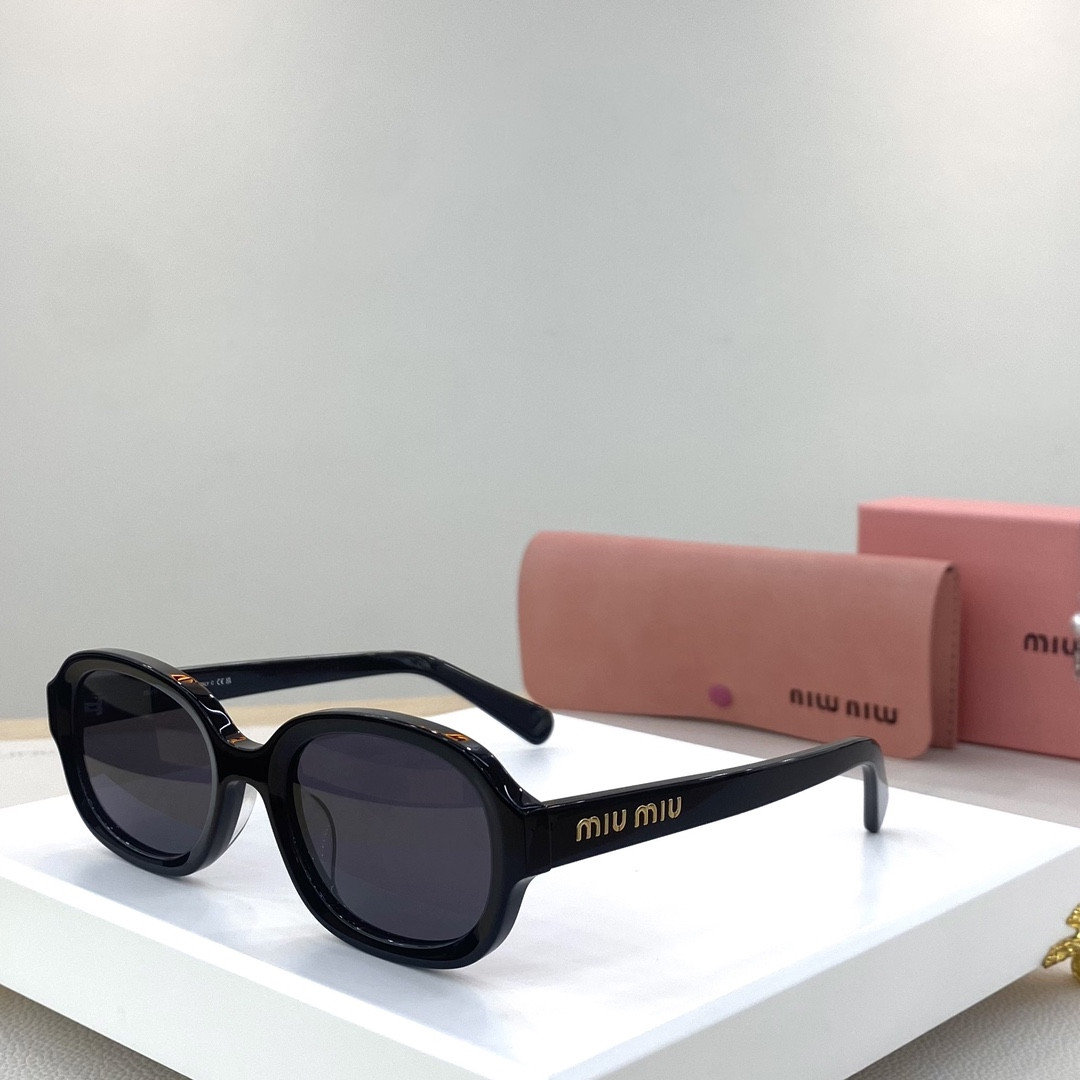 Miu Miu Glasses SMU18W