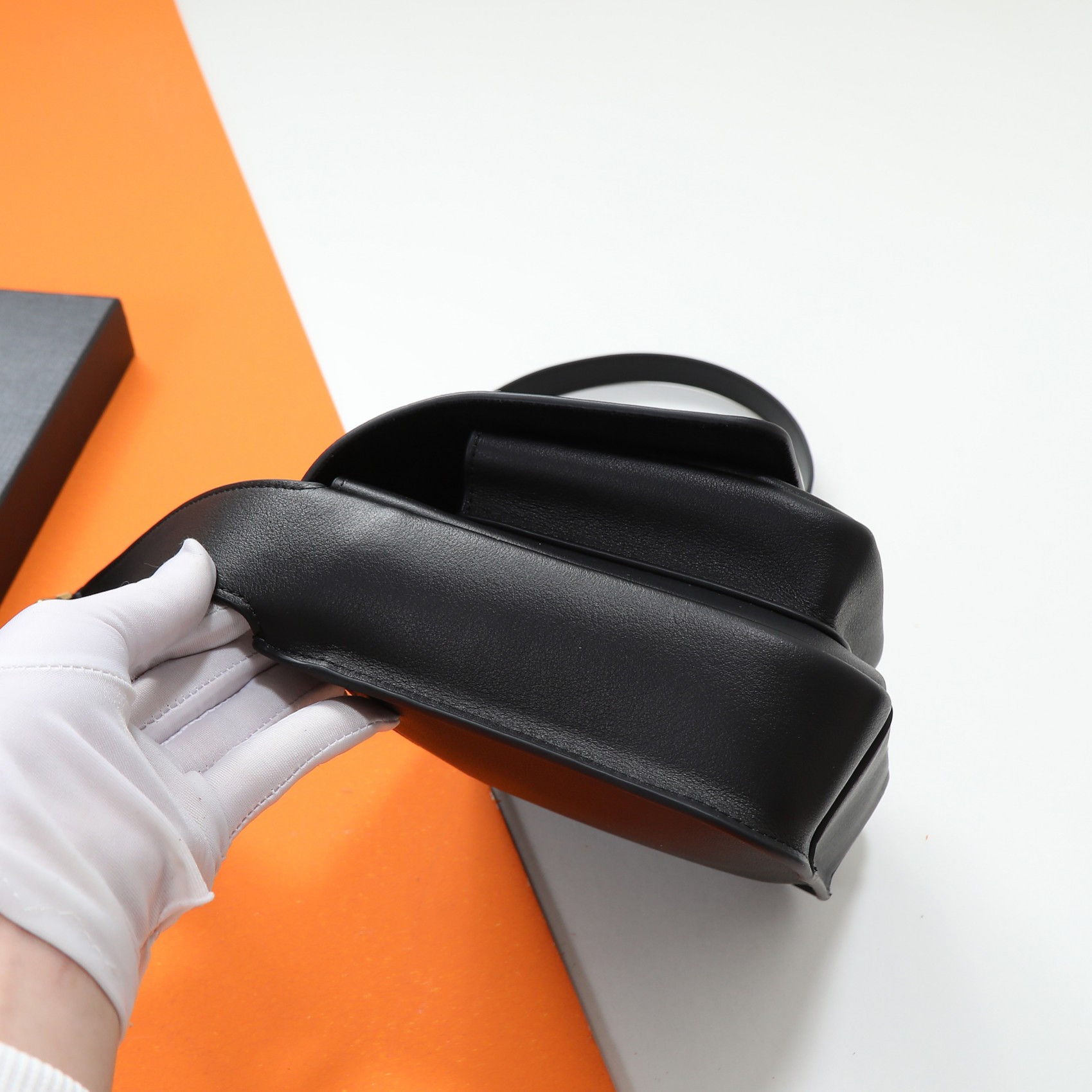 Y*L niki satchel in leather 21.5x16x9cm