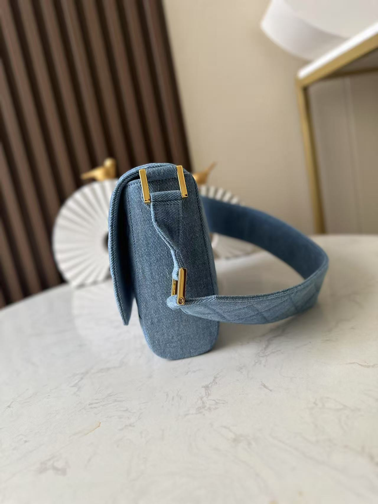 Ch*el vintage denim shoulder bag 25.5x20x7cm