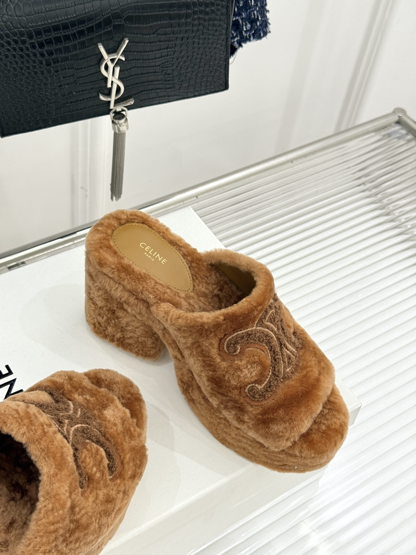 ua Ce**e elena mule 8cm heel